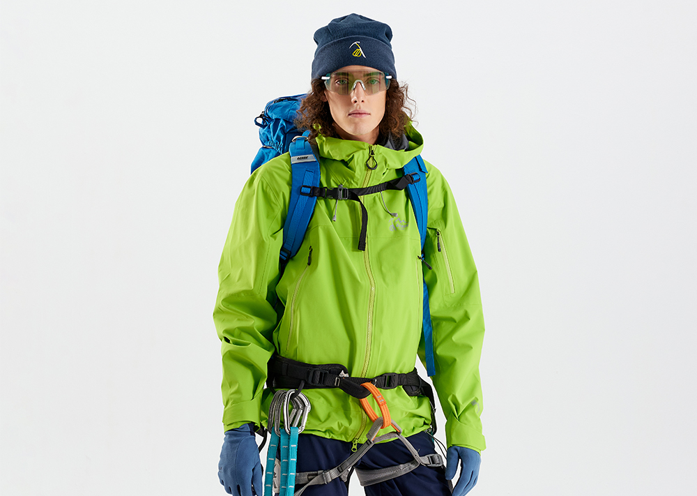 以彩壳，醒春山