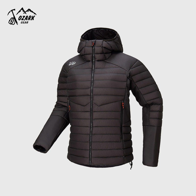 900蓬鹅绒轻量羽绒服